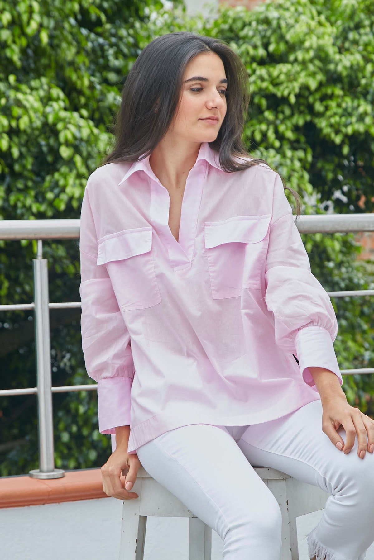 BLUSA PERILLA INTERRUMPIDA  BOLSILLO TAPAS ABERTU LADO