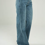 PANTALON JEAN PRETINA  EN PICO BOTA ANCHA PERILLA