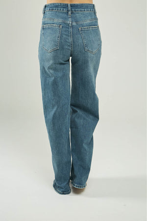 PANTALON JEAN PRETINA  EN PICO BOTA ANCHA PERILLA