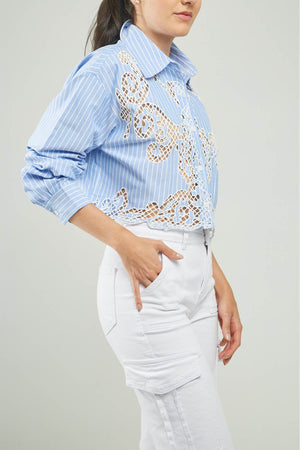 BLUSA CORTA RAYAS BORDADA CALADA ADELANTE CC ML