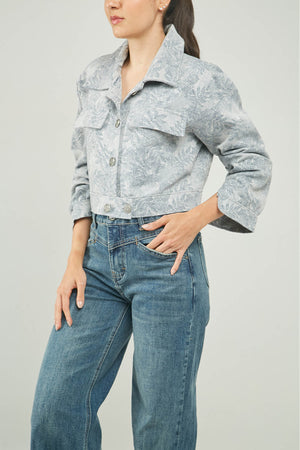 CHAQUETA CORTA GRABAD TAPAS ADELANTE  C/C M/L