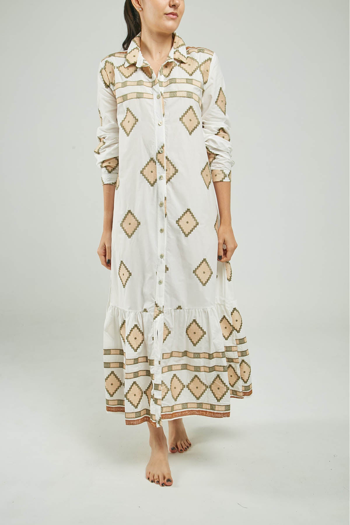 VESTIDO LARGO BORDADA ROMBO  CORREA DELGADA CC ML