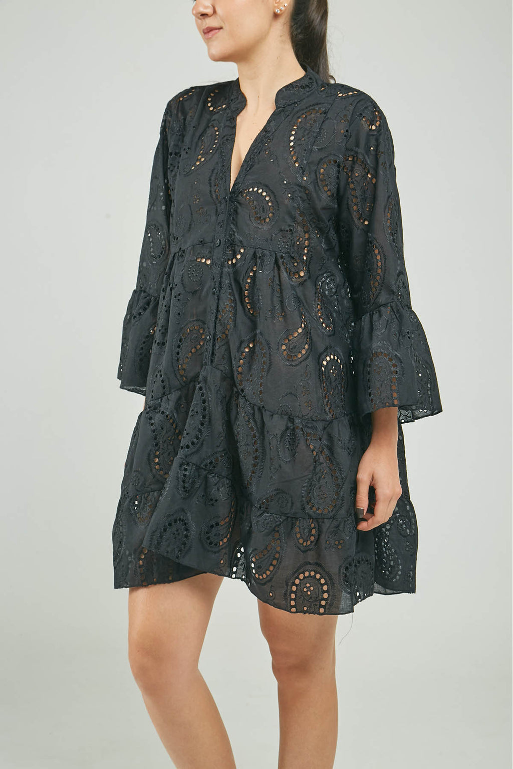 VESTIDO CORTO OJALILLO PUÑO REPOLLO  CUELLO NERU  MANGA CAMPANA