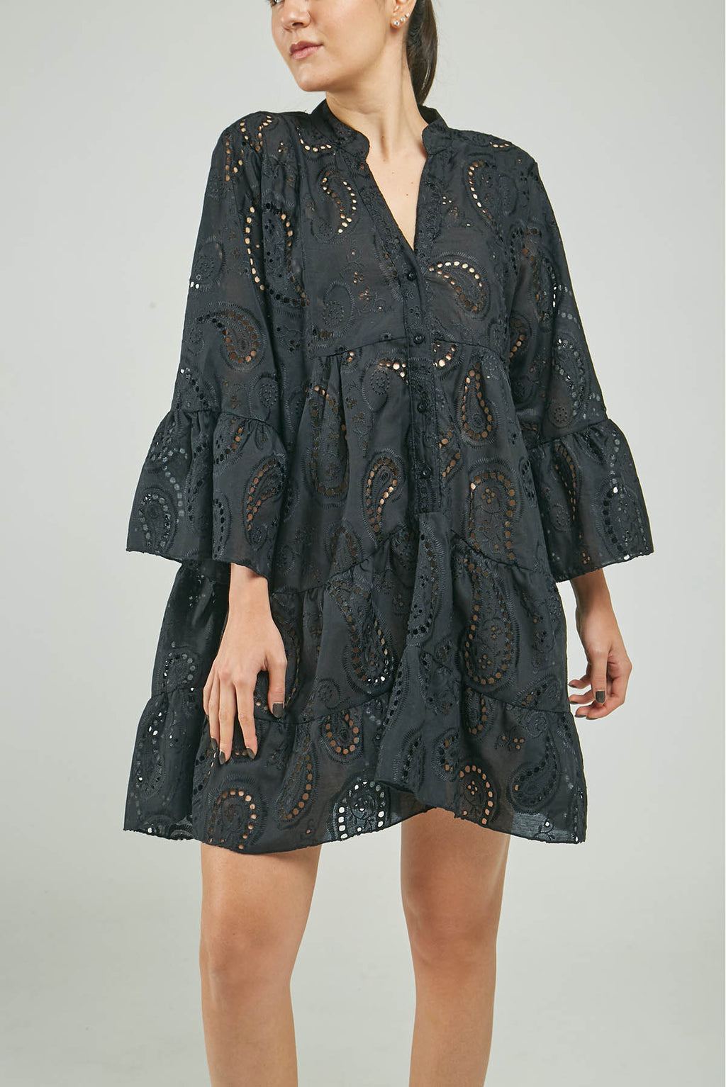 VESTIDO CORTO OJALILLO PUÑO REPOLLO  CUELLO NERU  MANGA CAMPANA