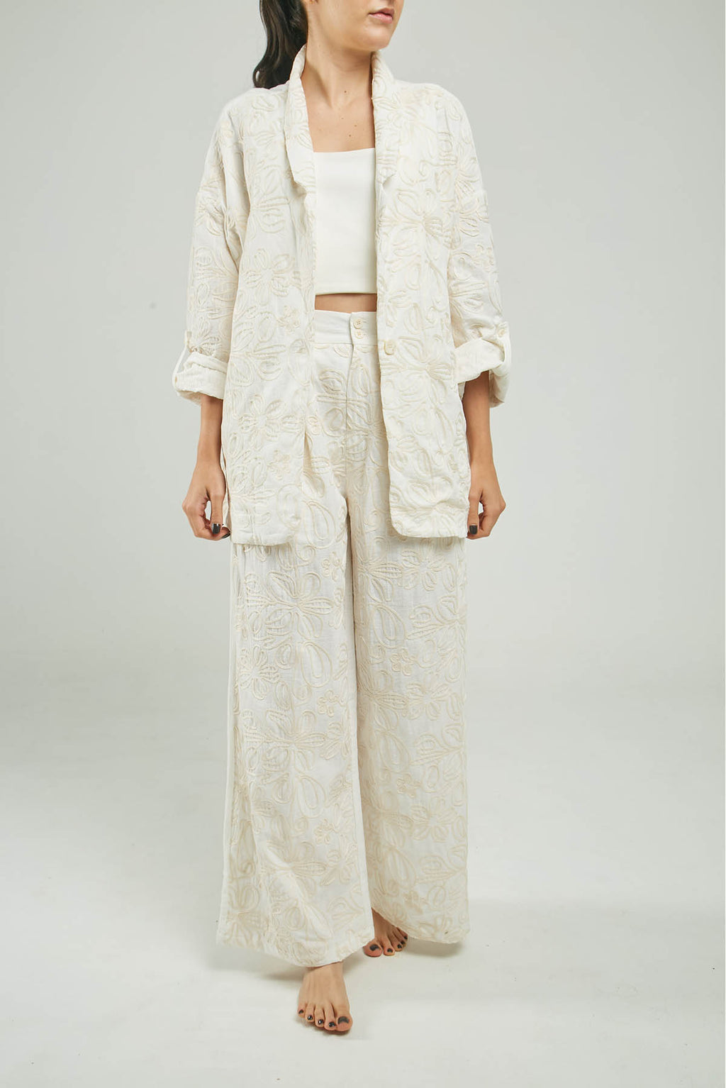 CHAQUETA UN BOTON BORDADO FLORES ADELANTE C/C ML