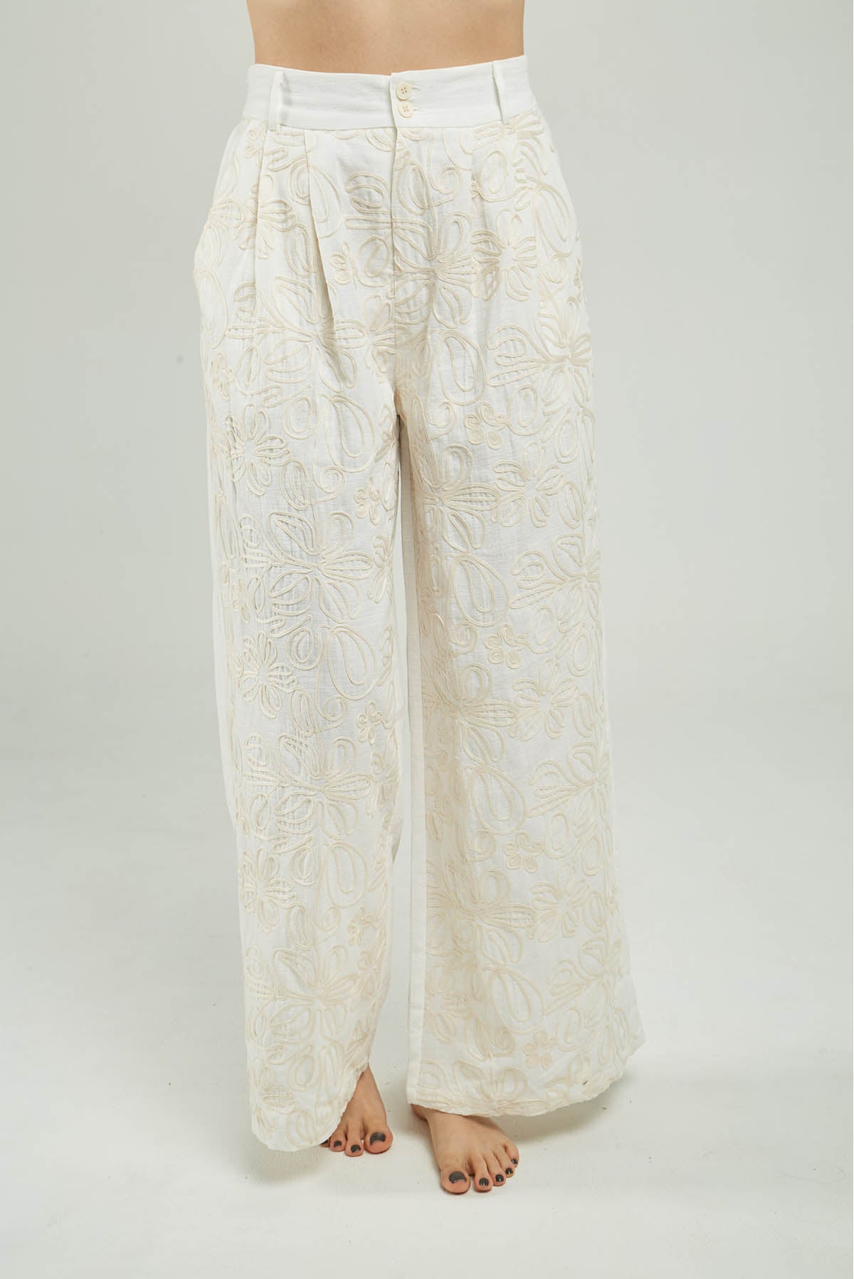 PANTALON BORDADO CINTA ADELANTE PRENSE BOTONES