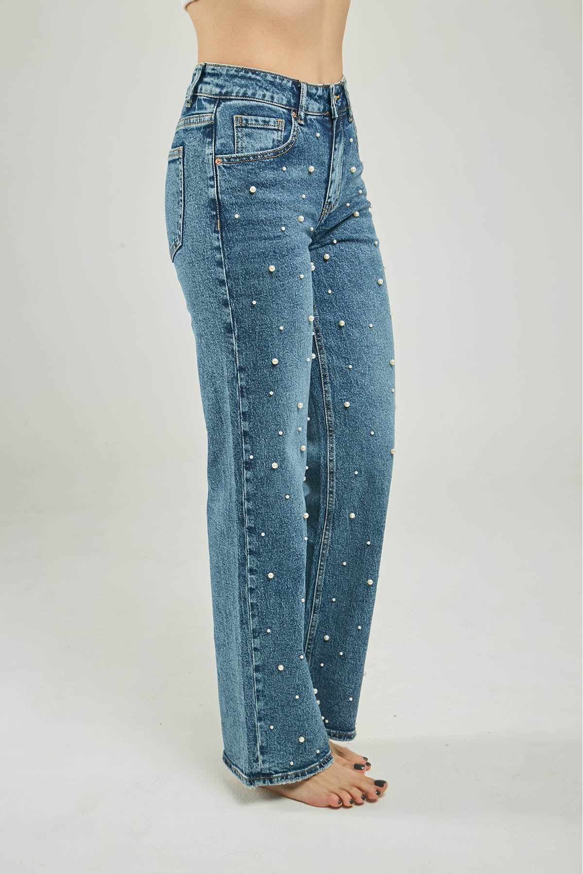 PANTALON JEAN PERLAS ADELANTE BOTA ANCHA