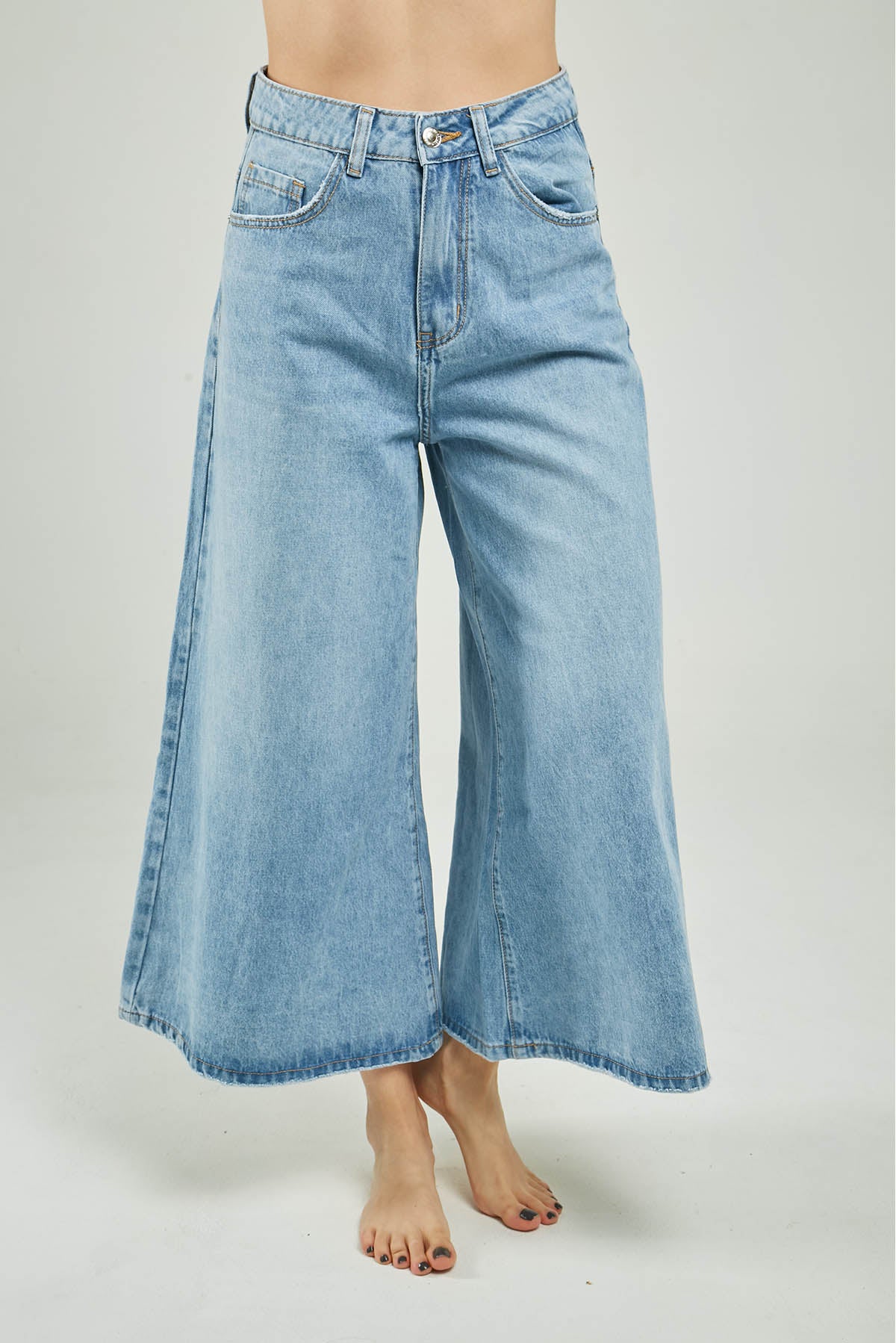 PANTALON JEAN PALAZO BOLSILLOS PRETINA DELGADA