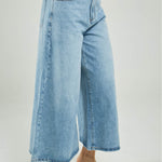 PANTALON JEAN PALAZO BOLSILLOS PRETINA DELGADA
