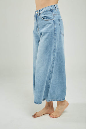 PANTALON JEAN PALAZO BOLSILLOS PRETINA DELGADA