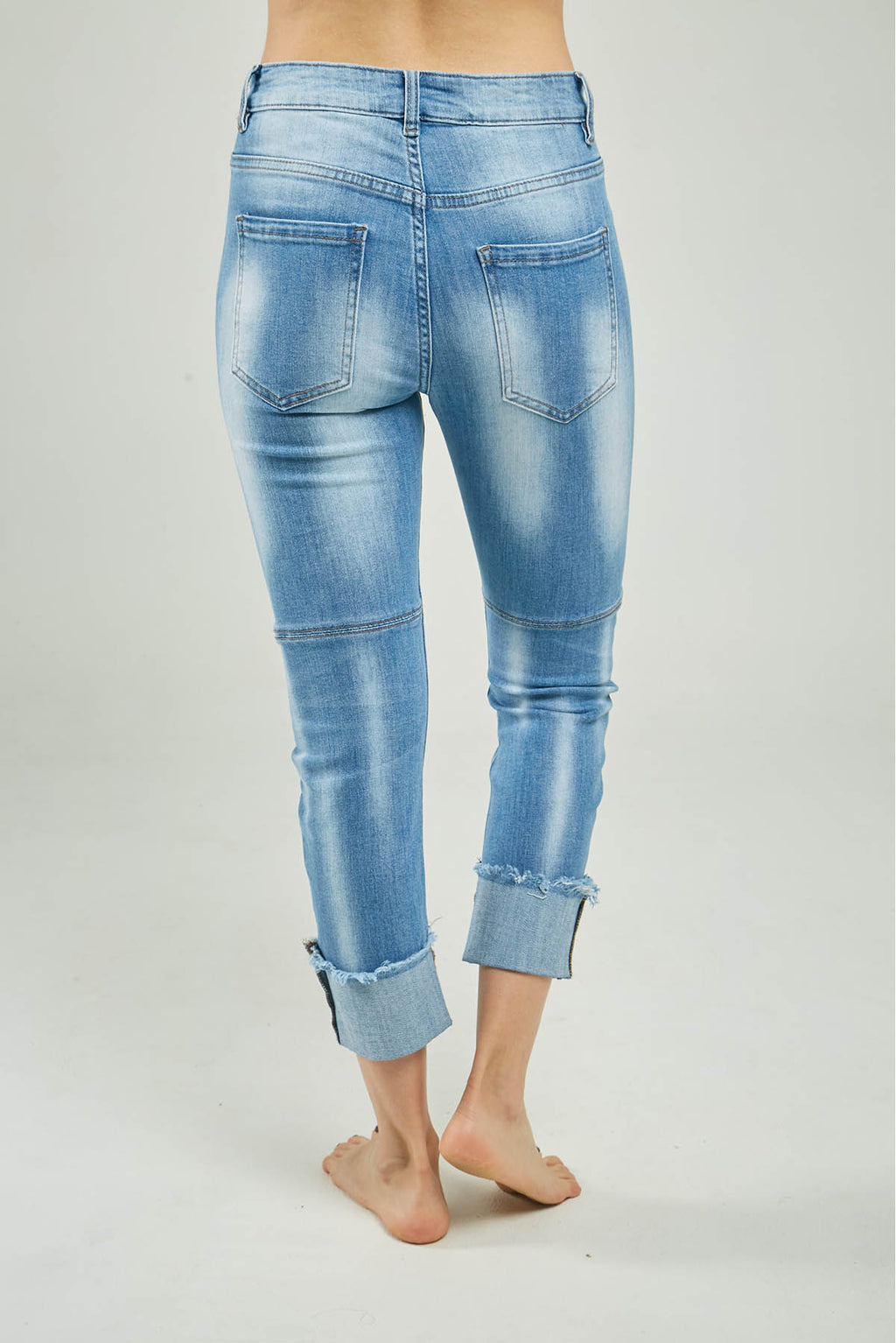 PANTALON JEAN APLIQUE LOVE CORAZON PARCHES