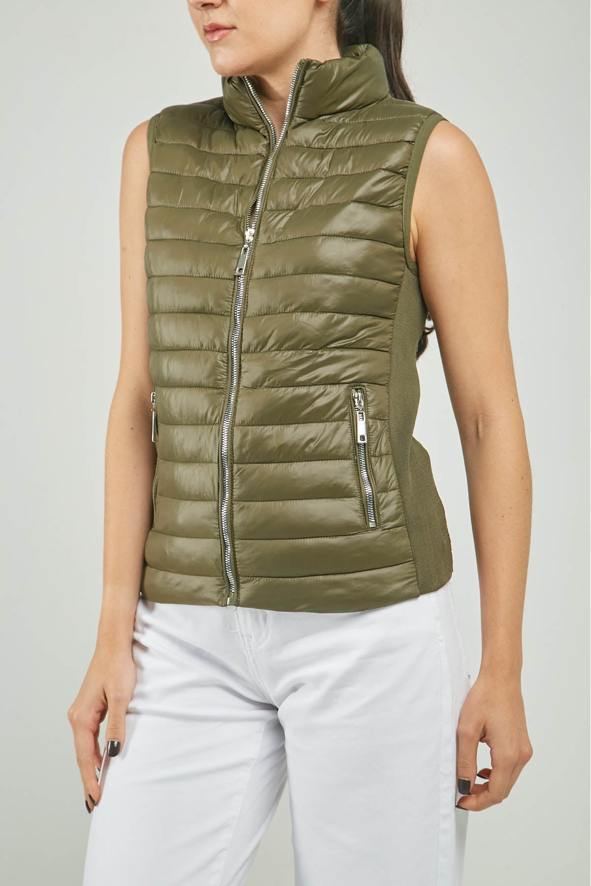 CHALECO ABOLLONADO TEJIDO LADO BOLSILLO CIERRE