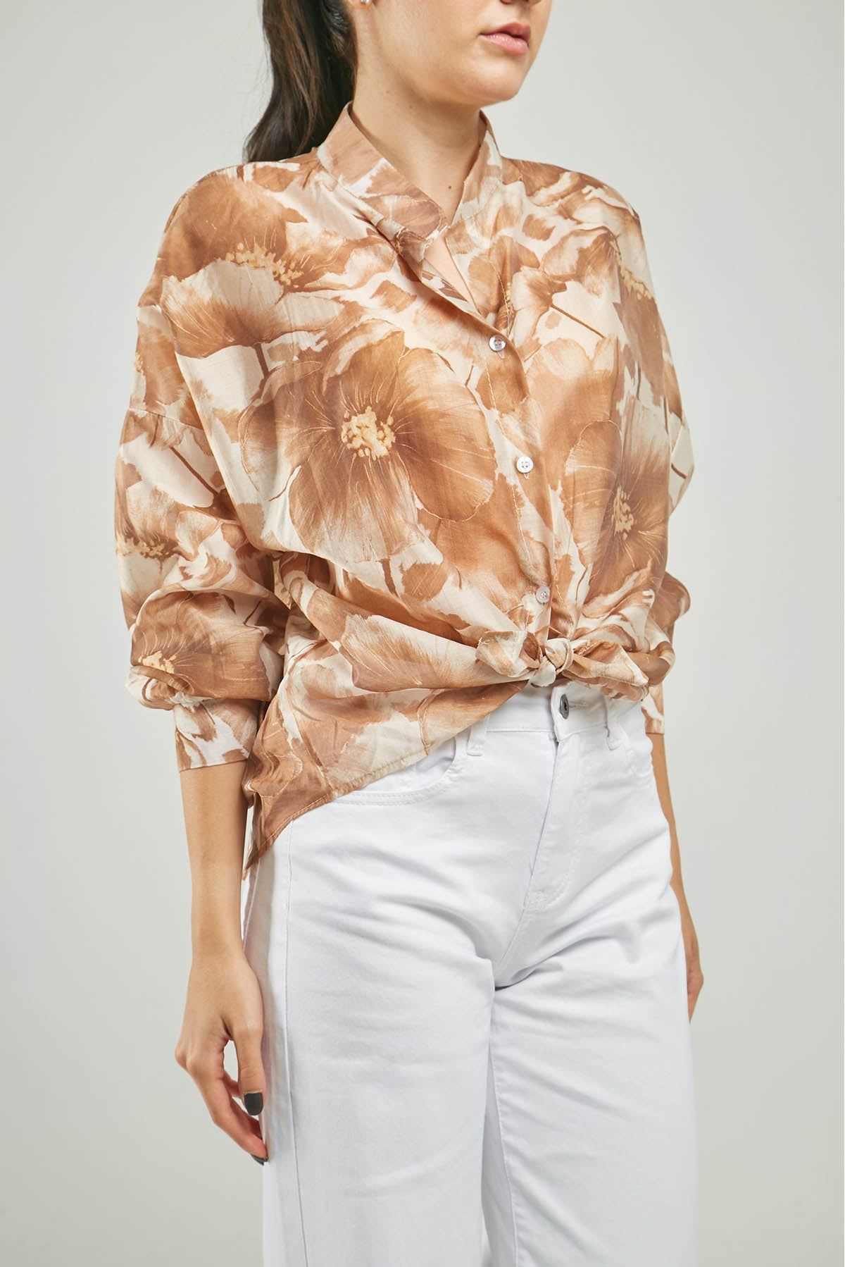 BLUSA ESTAMPADA FLORES CUELLO NERU M/LARGA