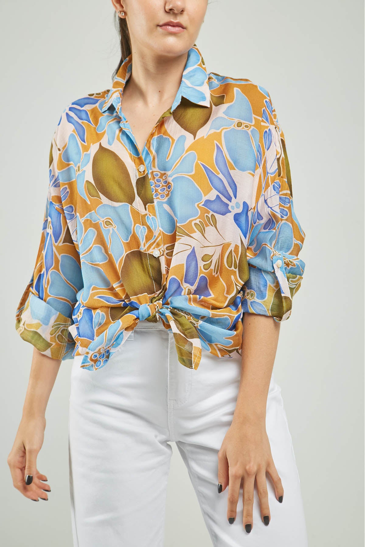 BLUSA ESTAMPADO FLORES CHARRETERA MANGA CUELLO CAMISERO M/L