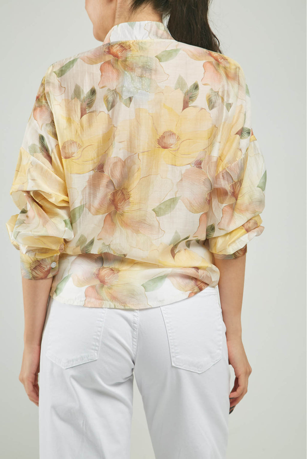 BLUSA ESTAMPADA FLORES CUELLO NERU M/LARGA