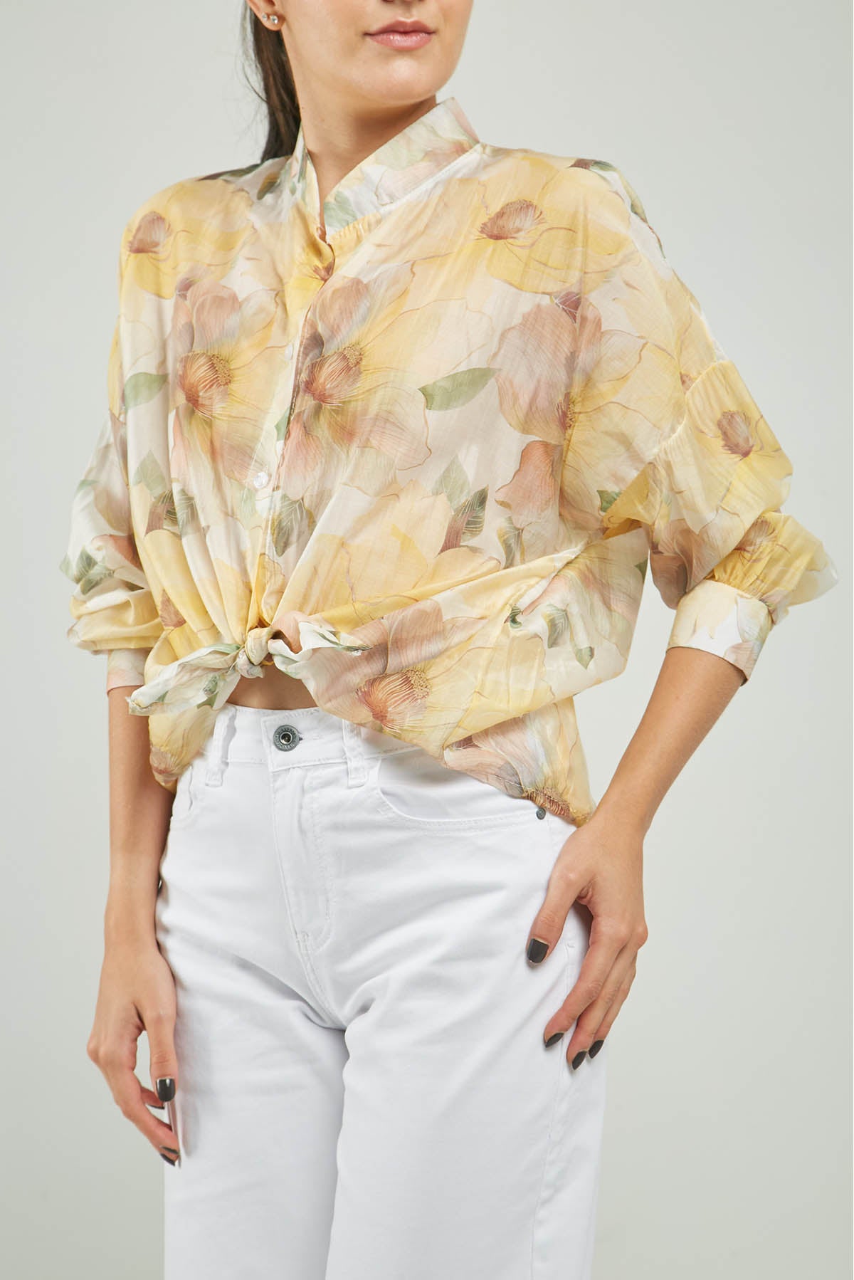 BLUSA ESTAMPADA FLORES CUELLO NERU M/LARGA