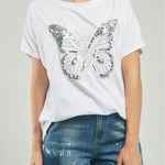 CAMISETA BORDADA ADELANTE MARIPOZA GRANDE LENTEJUELAS  C/R