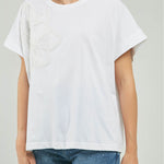 CAMISETA BORDADO FLOR TULLA  ADELANTE LADO  MR C/R