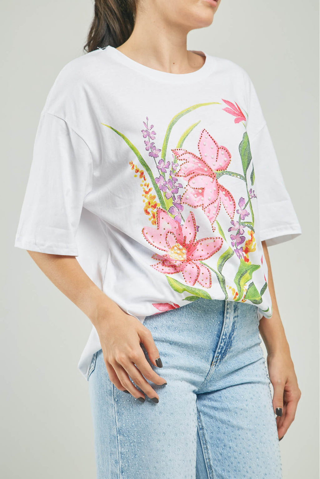 CAMISETA ESTAMPADO ADELANTE FLOR FUCSIA CHISPAS  C/R MC