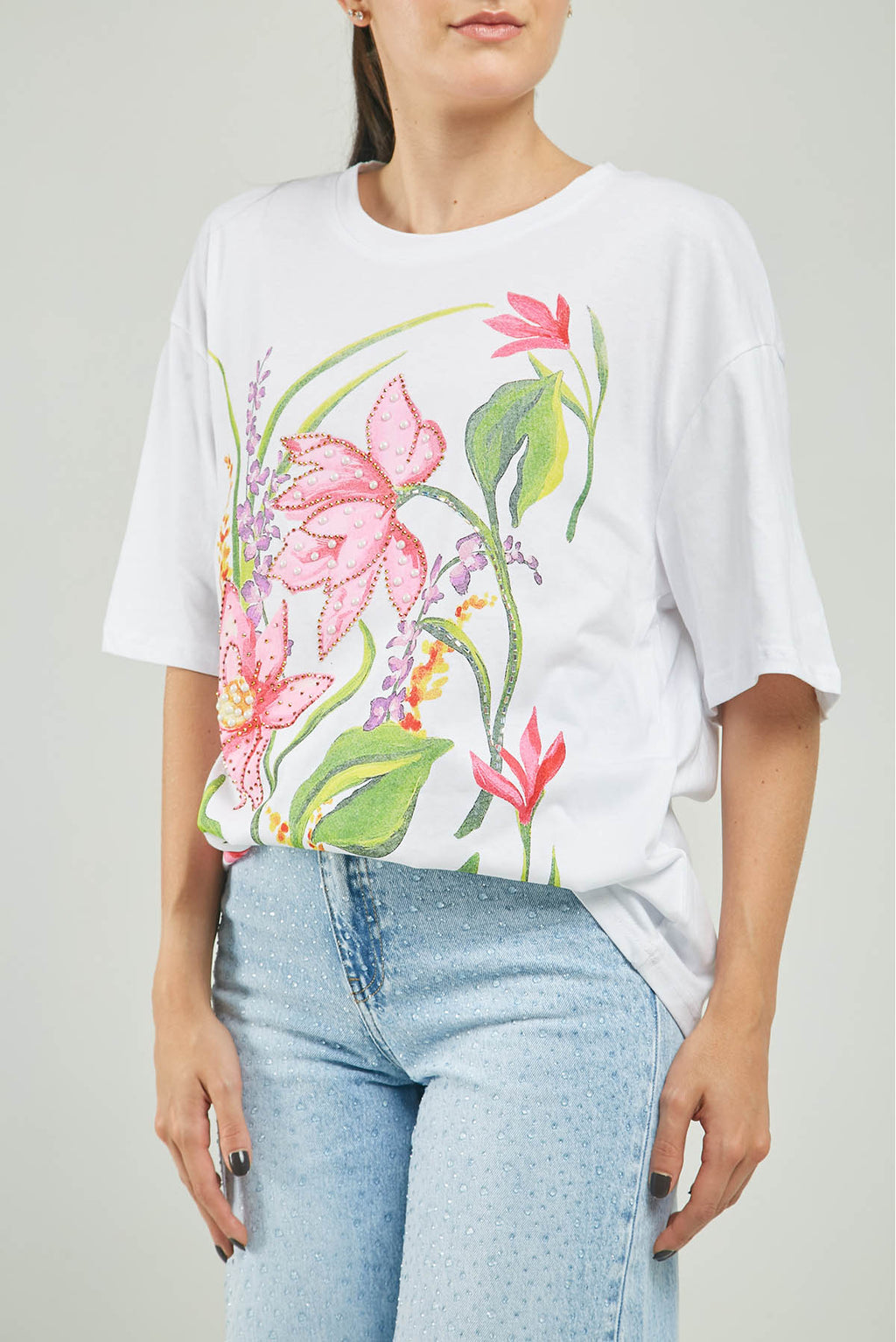 CAMISETA ESTAMPADO ADELANTE FLOR FUCSIA CHISPAS  C/R MC