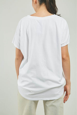 CAMISETA ESTAMPADO FLORES GRANDES VERDE C/R M/C