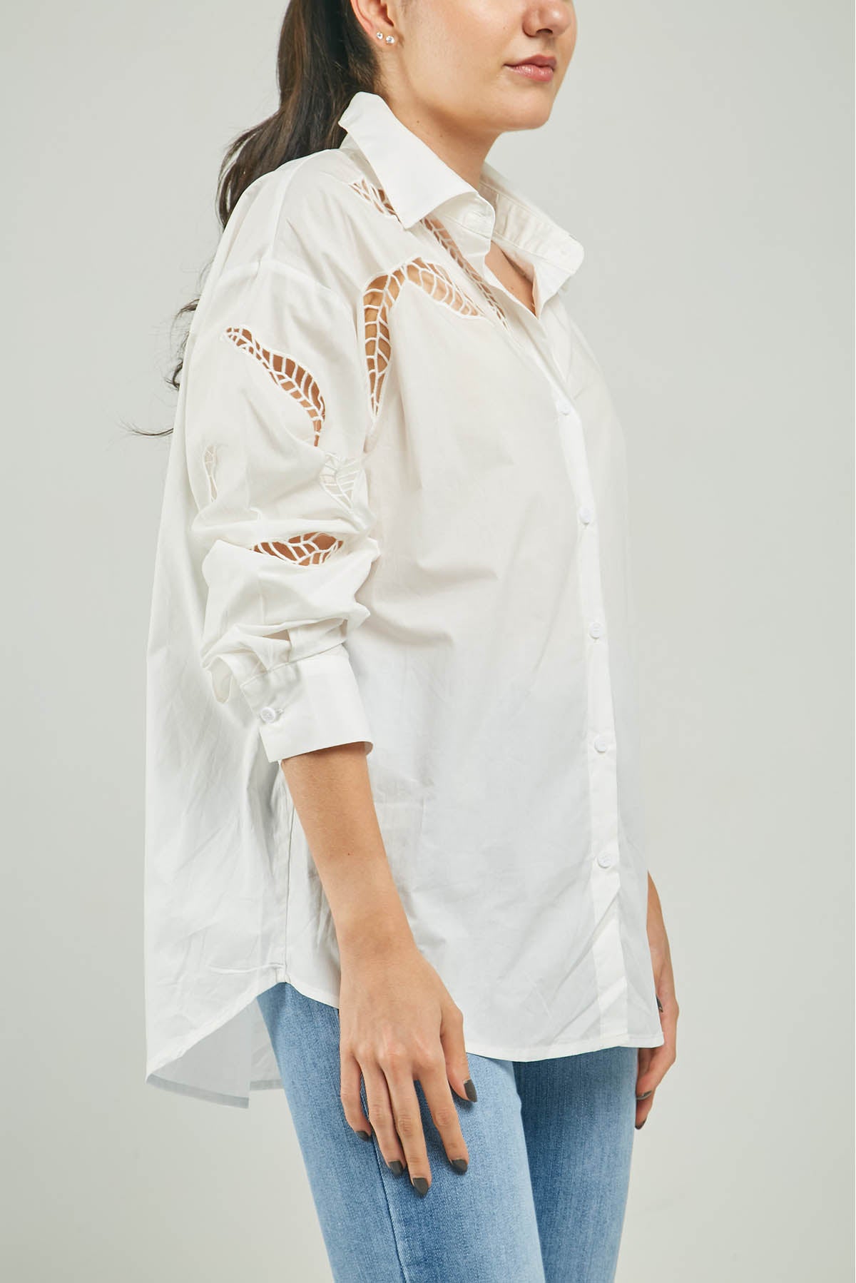 BLUSA HOJAS CALADAS MANGAS HOMBRO C/C M/L