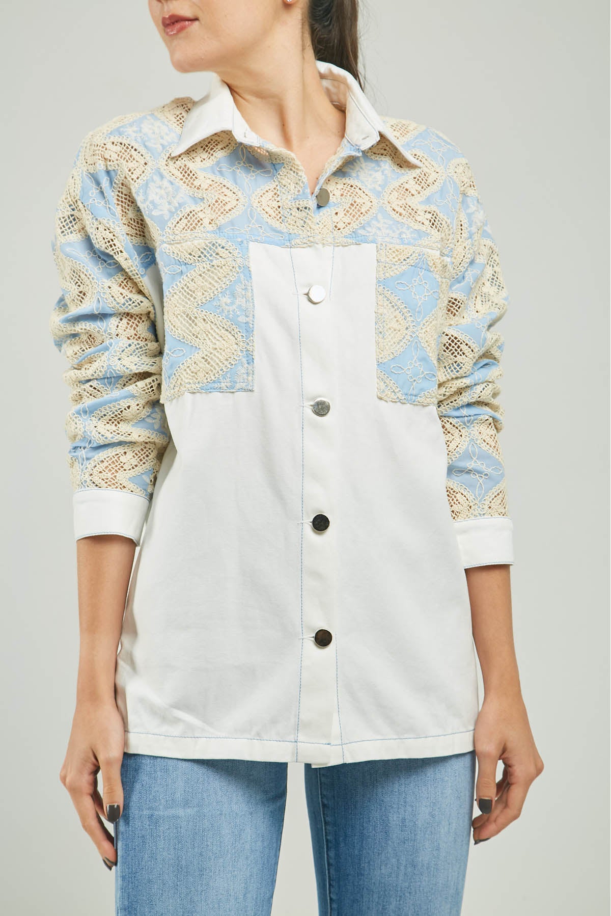 BLUSA BORDA/OJALI/ALMIL/MANG/BOLS C/C ML