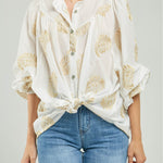 BLUSA BORDADO HOJAS DORADAS CORTE ALMILLA  CN ML
