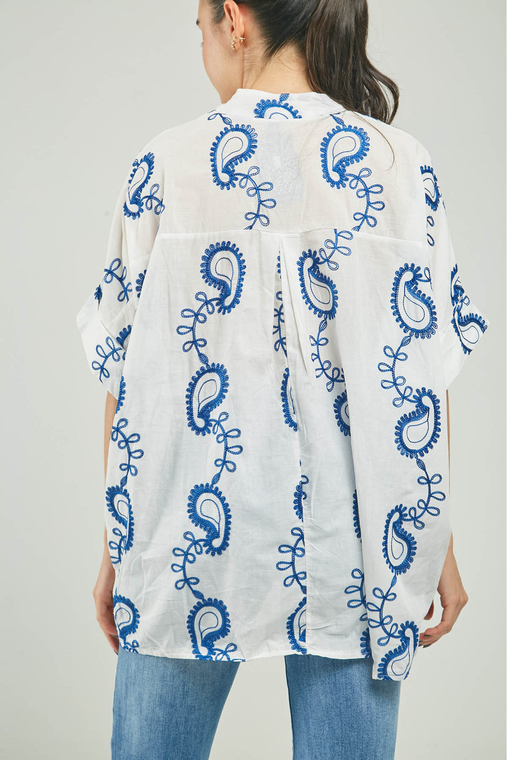 BLUSA BORDADA ARABESC PERILLA INTERUPIDA PRENSES  MC