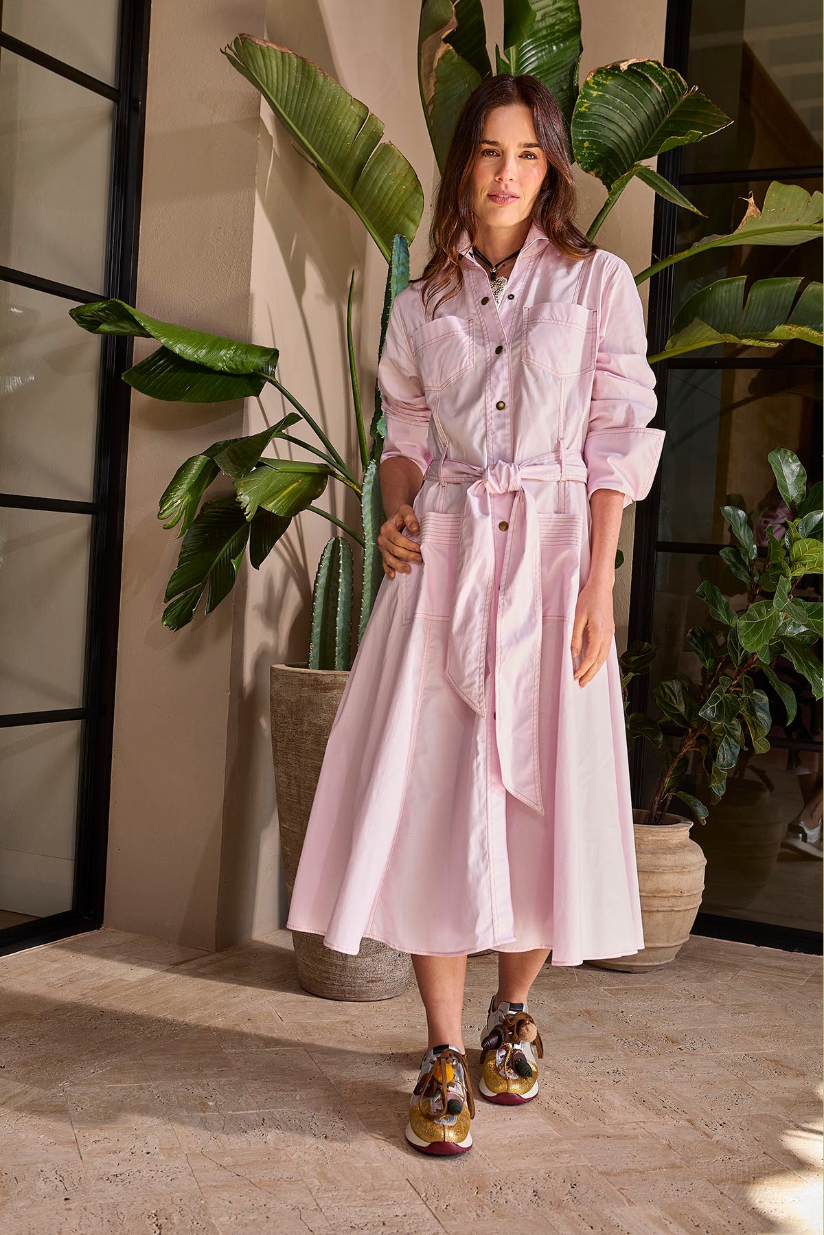 VESTIDO CAMISERO LARGO CON PESPUNTES EN CONTRASTE