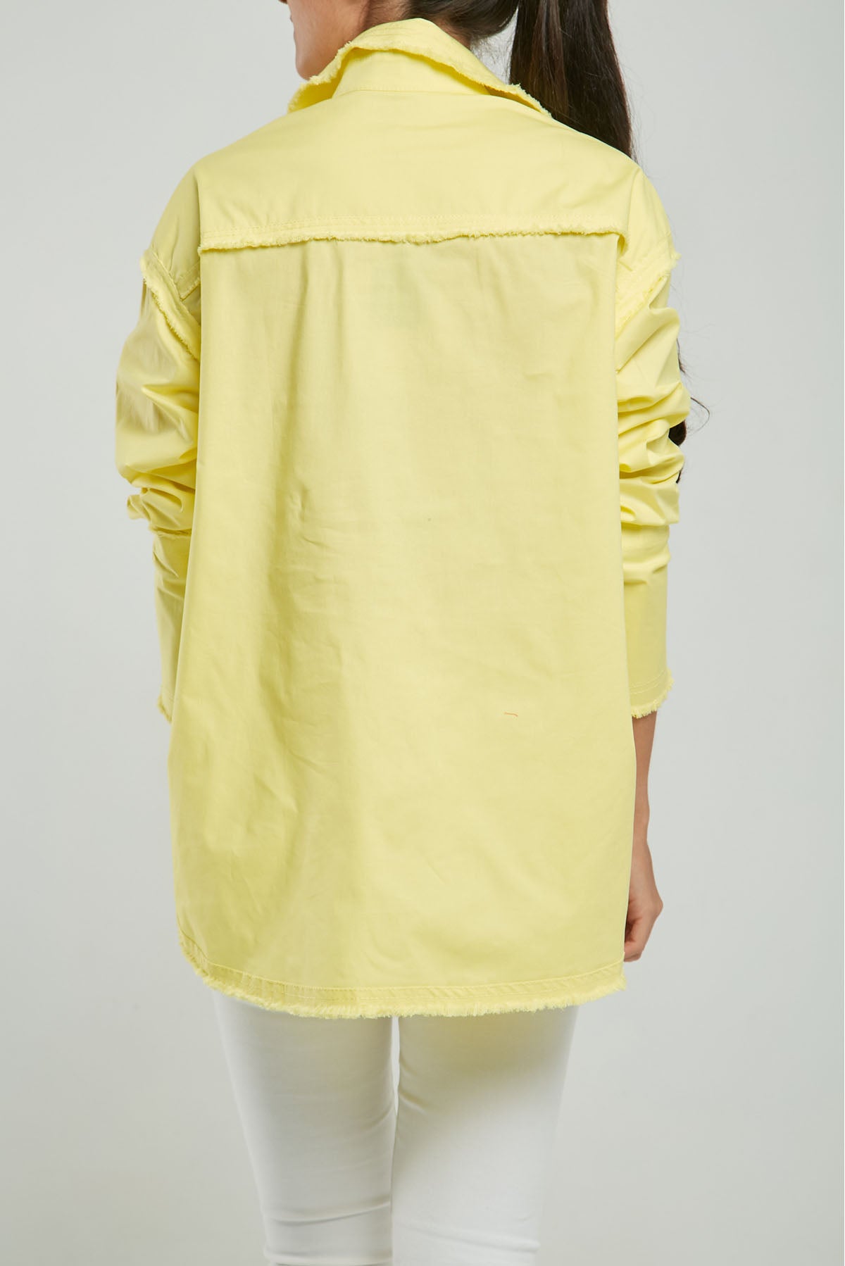 BLUSA BORDE PESPUNTE DESFLECADO PERILLA ESCONDIDA  CC