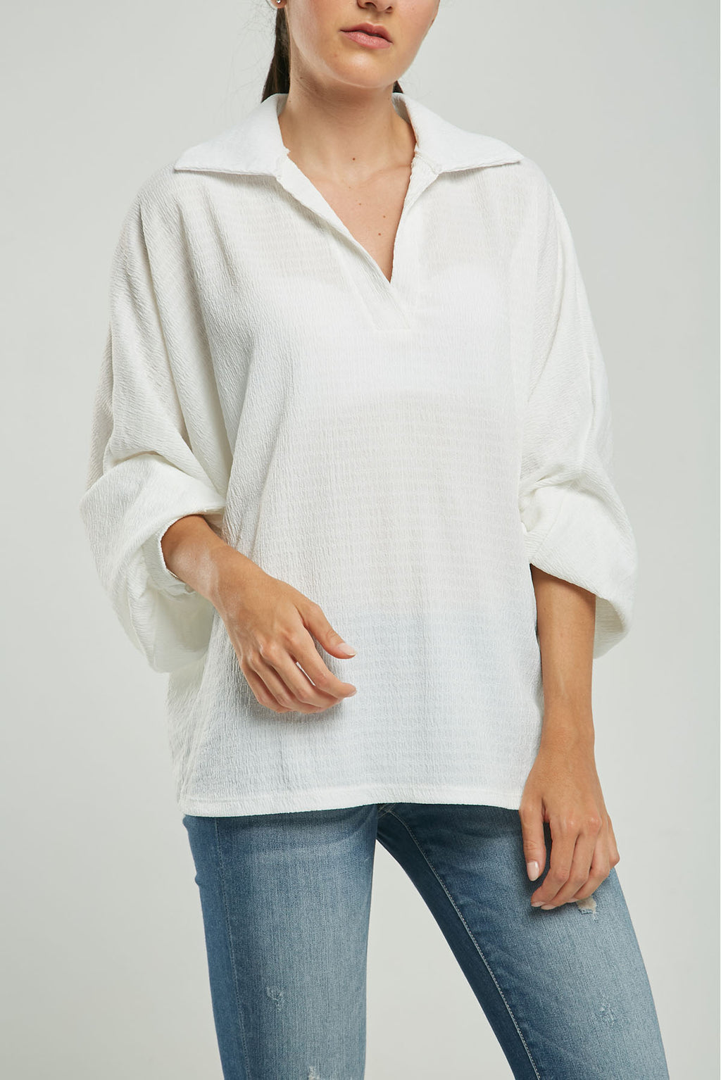 BLUSA TELA REPUJADA PERILLA INTERRUMPIDA  CUELLO CAMISERO  M/LAR