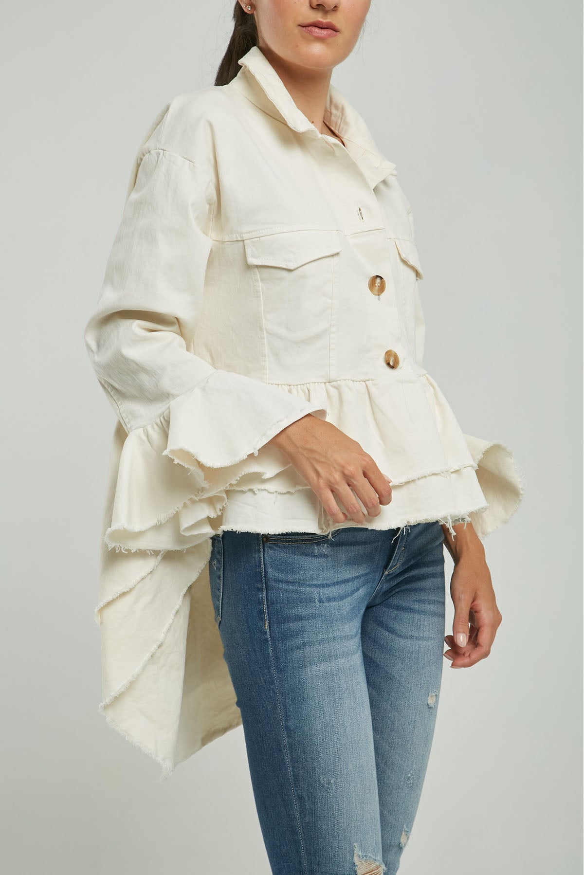 CHAQUETA COLA BOLER EN  PUÑO  BOLSILLO TAPAS RUEDO DESFLECADO