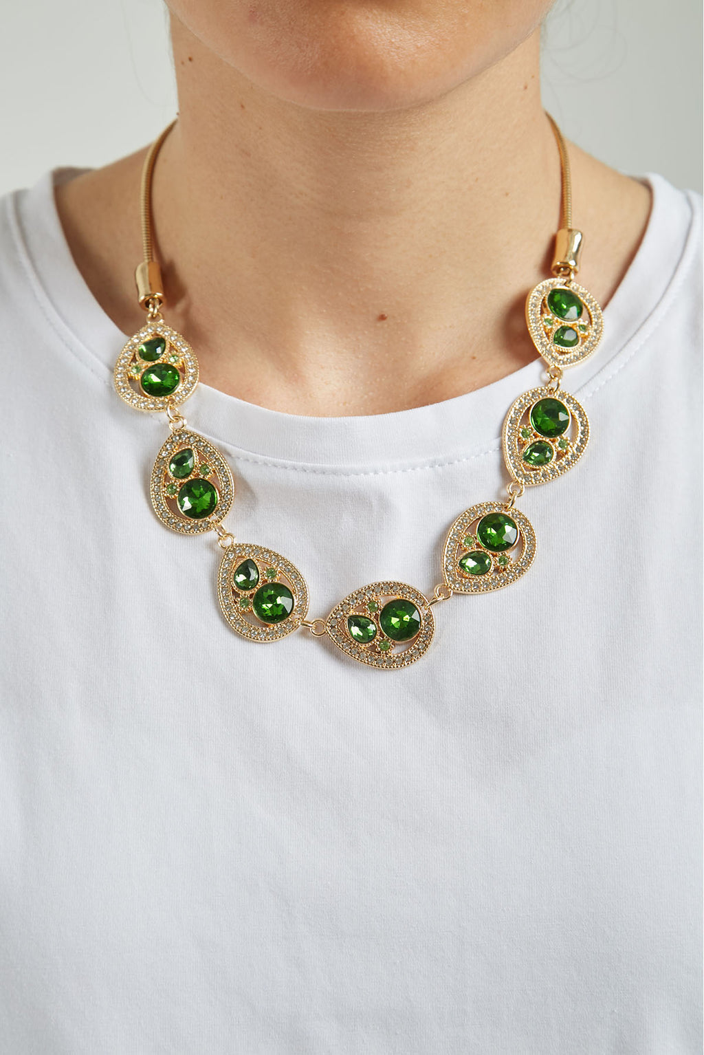 COLLAR CORDON METALICO  LÁGRIMA BRILLANTE PIEDR