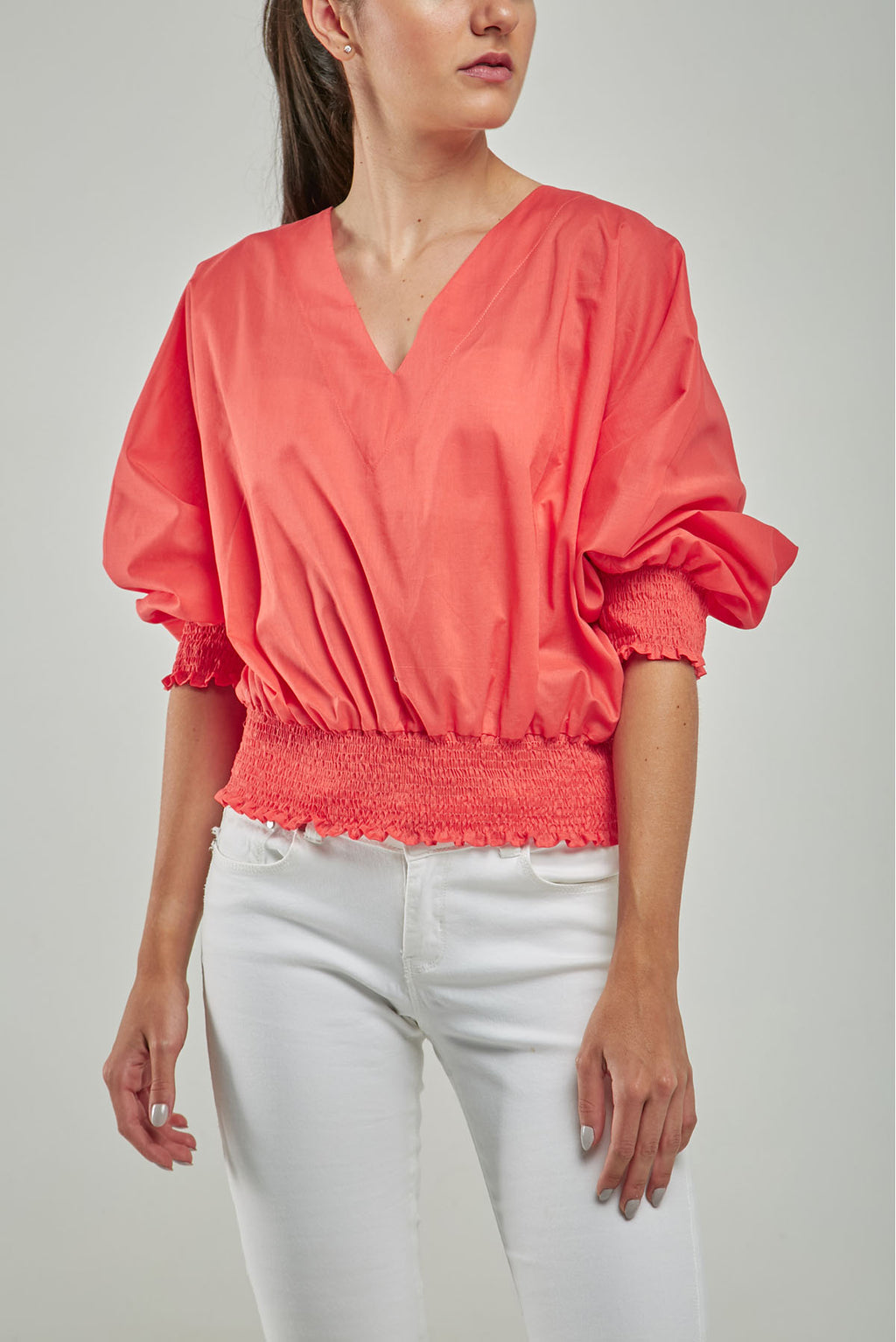 BLUSA MANGA RANGLA NIDO ABEJA PUÑO PRETINA CUELLO V