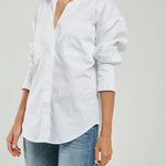 BLUSA BOLSILLOS PERILLA ESCONDIDA  TRES BROCHES PUÑO