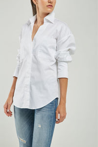BLUSA BOLSILLOS PERILLA ESCONDIDA  TRES BROCHES PUÑO
